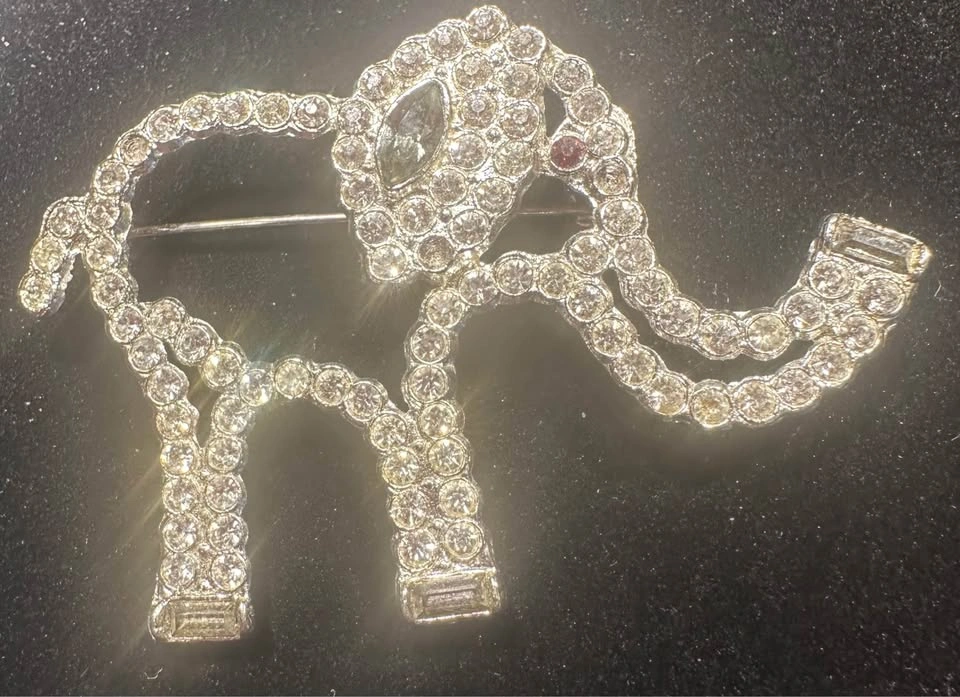 Vintage Silver Tone Elephant Brooch - photo 5