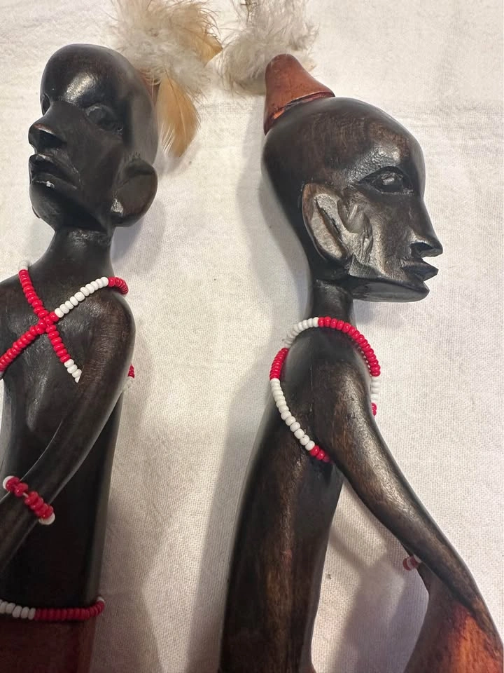 African Hand Carved Figurines with Headress of feathers - photo 4