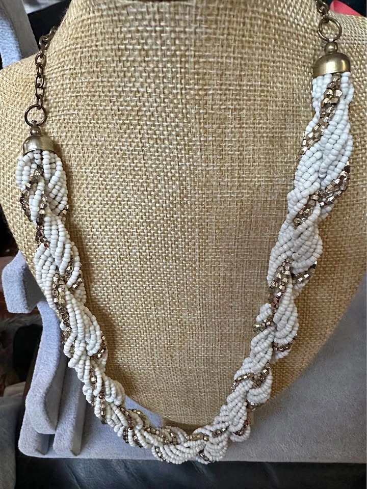 Vintage White and Gold Beaded Rope Necklace