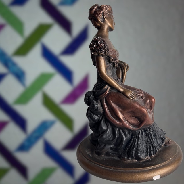 Austin Sculpture (1993) — Seated Victorian Lady on Marble Base - photo 2