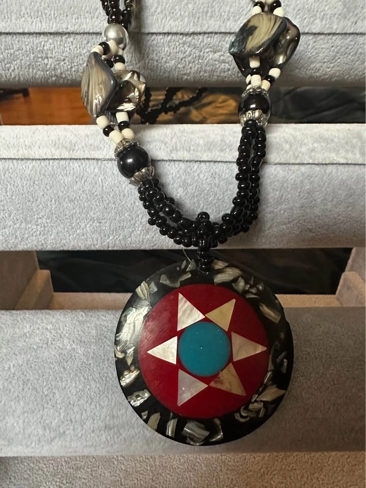 Native American-style Star Medallion Necklace - photo 3