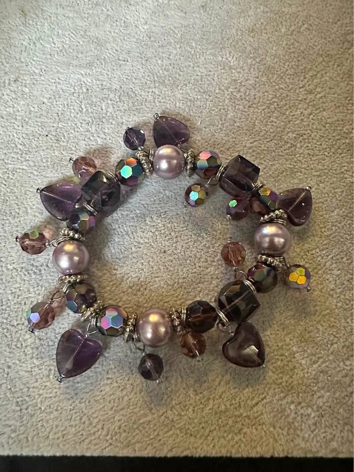 Glass crystal bead bracelet stretchy purple tone