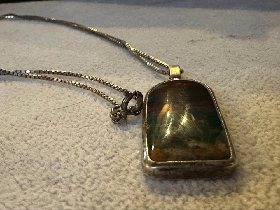 Indonesian Jasper Cabochon Necklace - Red, Blue, Orange, Green - photo 4