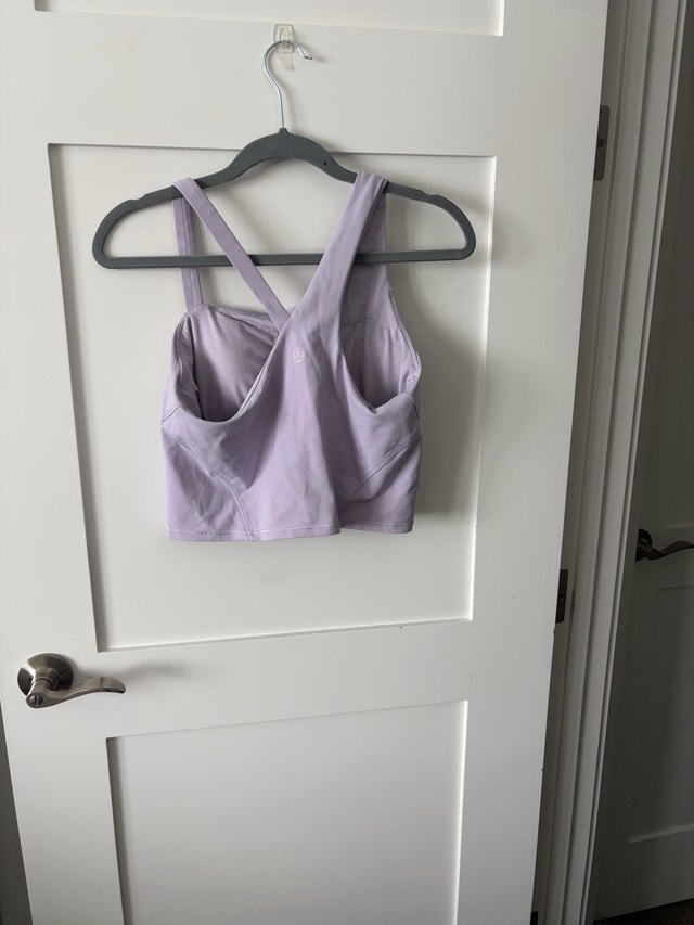 Lululemon Lavender Sports Top - Size M - photo 2