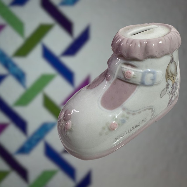 Precious Moments Ceramic Shoe Coin Bank – “Jesus Loves Me”