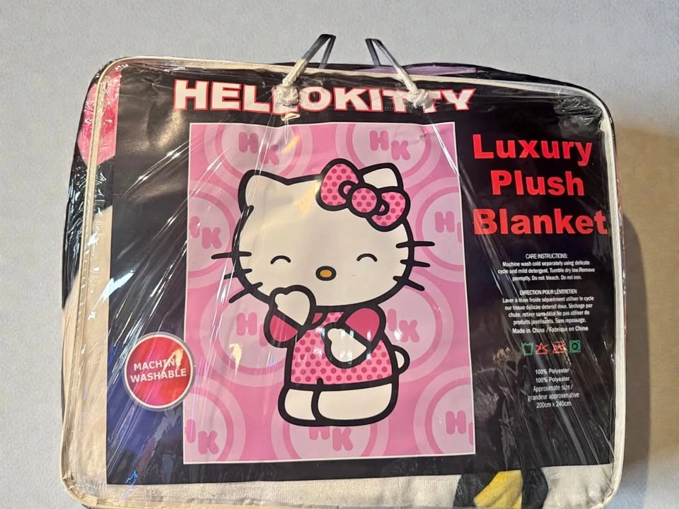 Queen Size Thick/Soft Hello Kitty Blanket