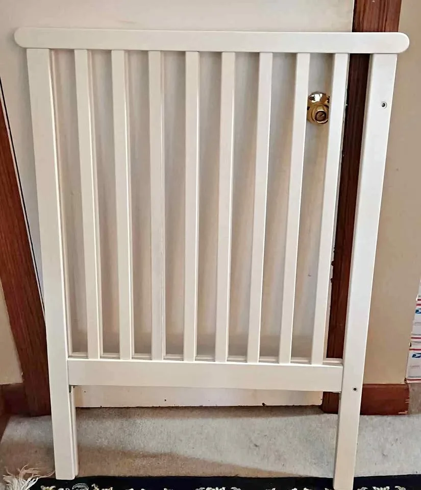 White baby crib thumbnail