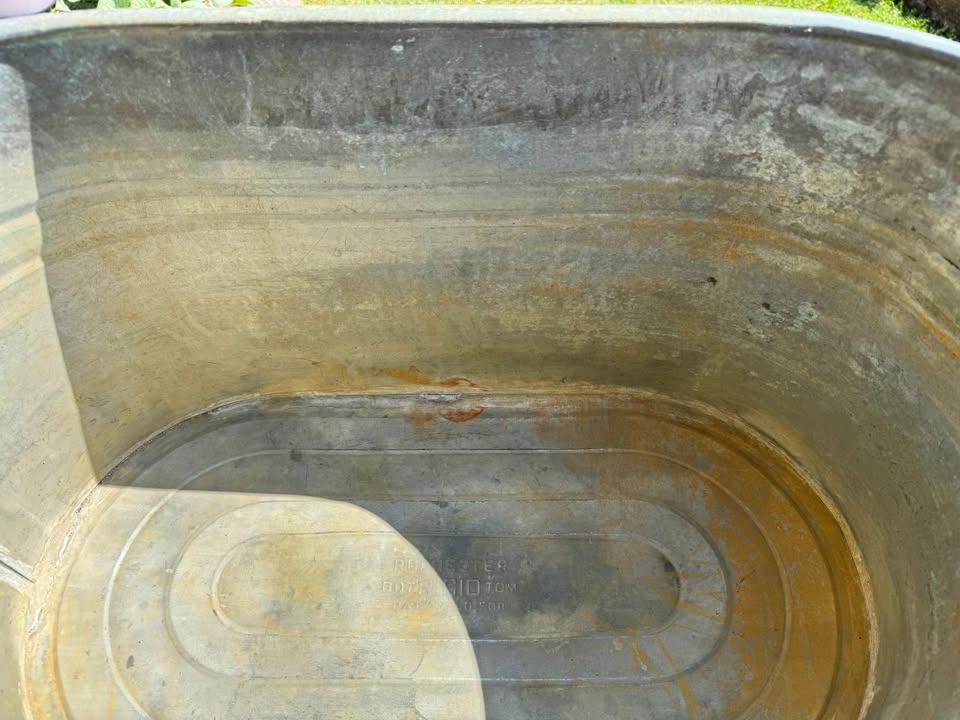 Antique hand wrought copper boiler wash tub - photo 3