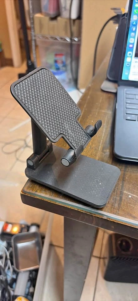 Folding Desktop Phone Stand