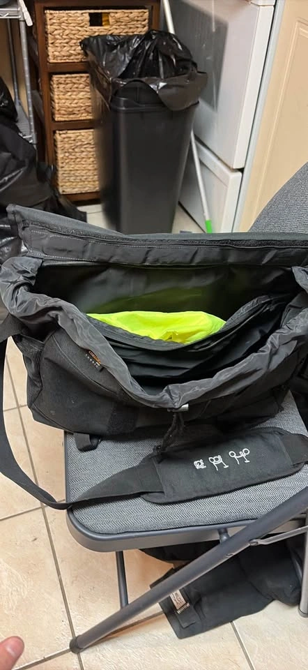 Brompton Black Messenger Bag - photo 2