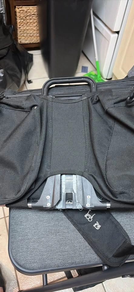 Brompton Black Messenger Bag - photo 3