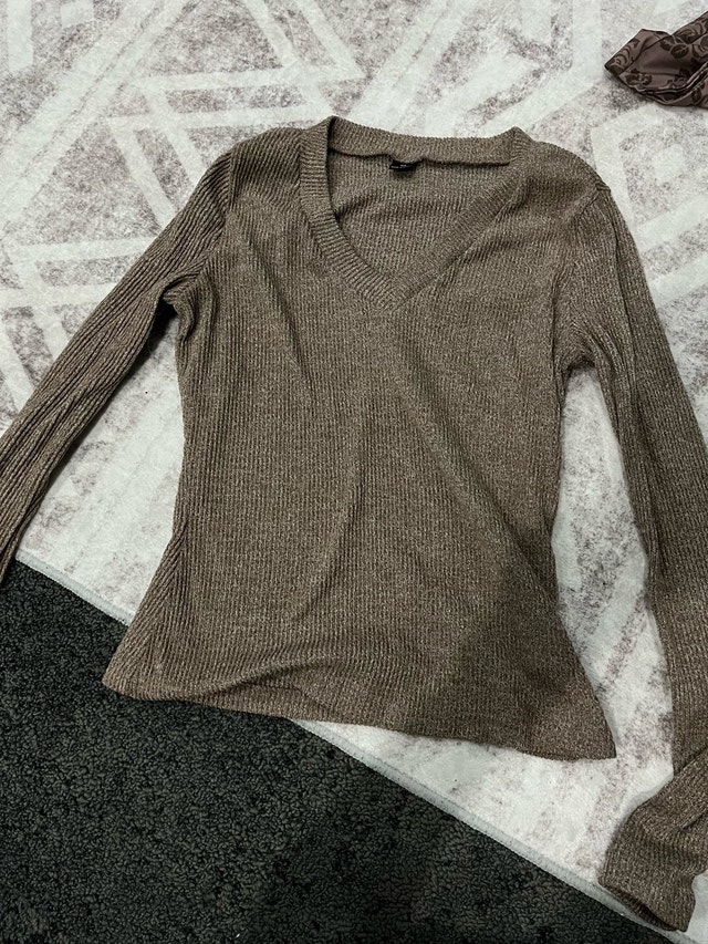 Brown and beige clothing - photo 3