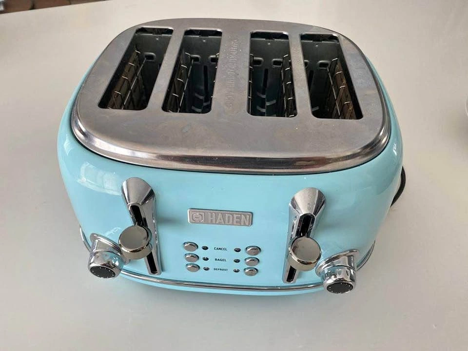 Haden Heritage 4-Slice Toaster Light Blue Turquoise. Wide slot