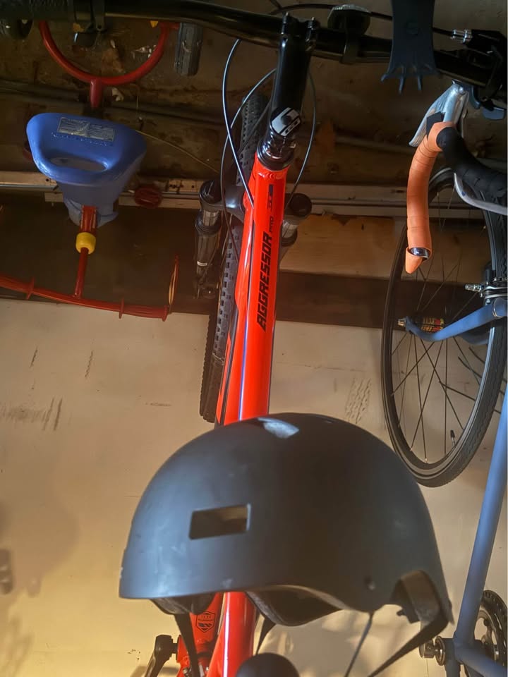 GT Aggressor Sport XL Gloss Mystic Red/Black - photo 3