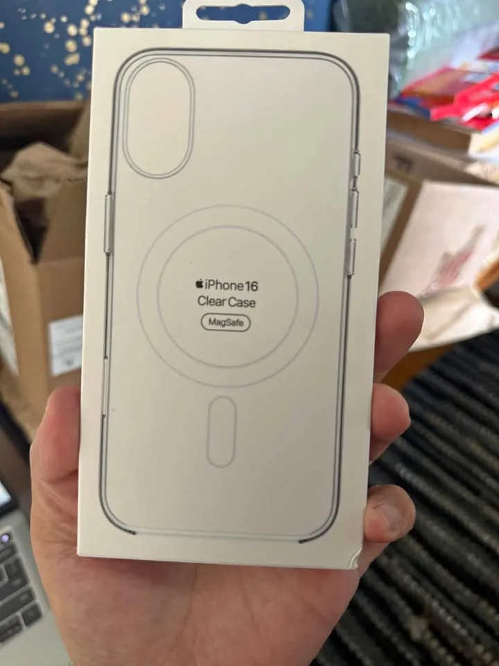 iPhone 16 clear Case with MagSafe thumbnail