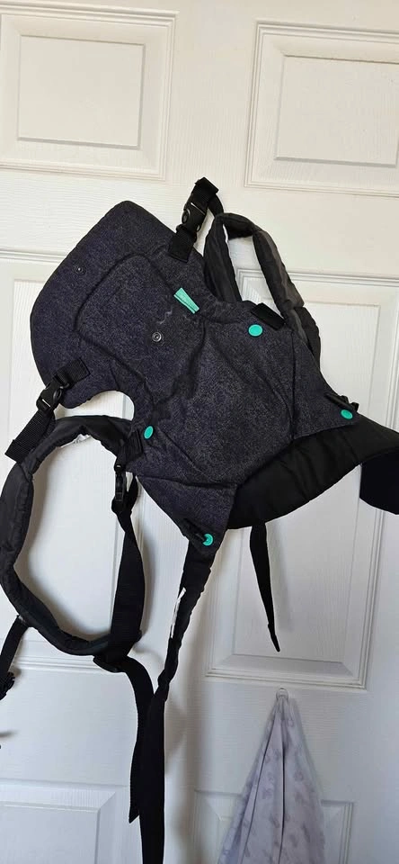 Infantino Flip 4-in-1 Baby Carrier - photo 5