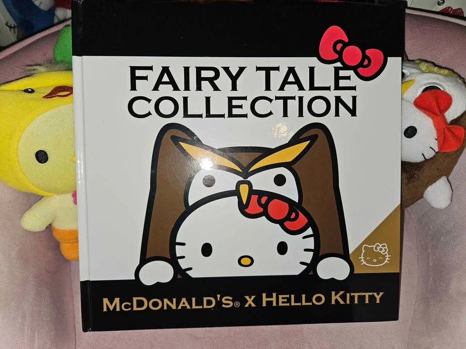 McDonald's Hello Kitty Fairytale Plush - photo 2