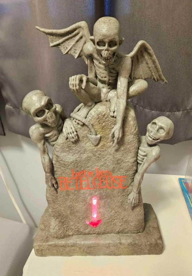 Beetlejuice Beetlejuice Tombstone Popcorn Bucket - photo 5