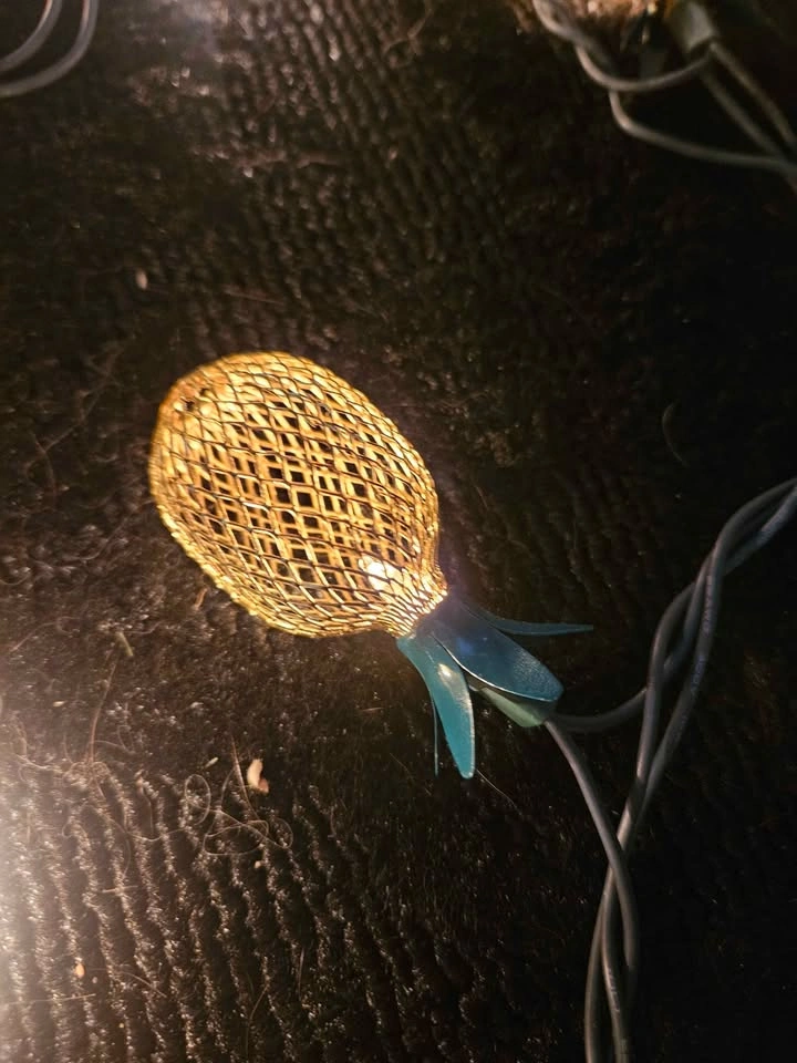 Pineapple Mesh Gold Green Strand Lights - photo 4
