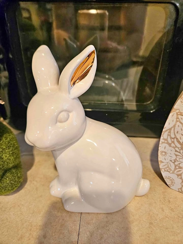 Easter Bunny Decor