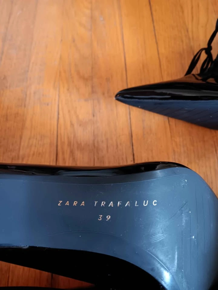 Zara Black Patent Leather Lace-Up Ankle Boots Size 39 (size 8) - photo 2
