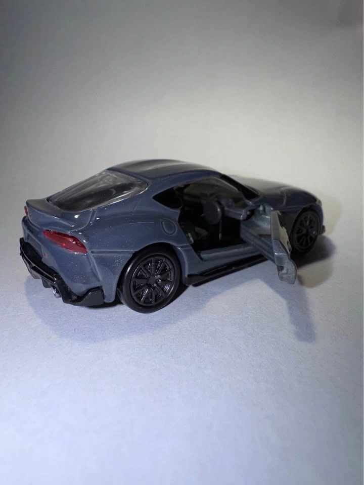 Tomica Premium 36 Supra - photo 3