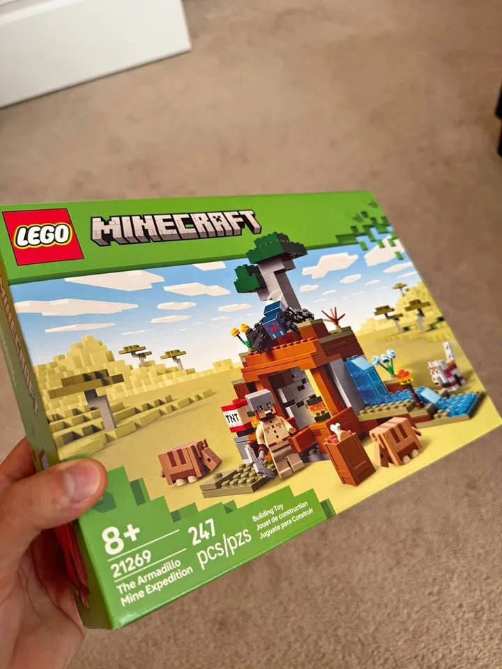 Lego Minecraft – The Armadillo Mine Expansion (Set #21269) thumbnail
