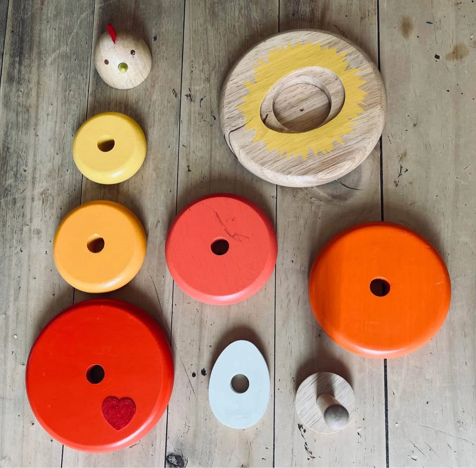 DJECO Cachempil Hen Wooden Stacking Toy - photo 3