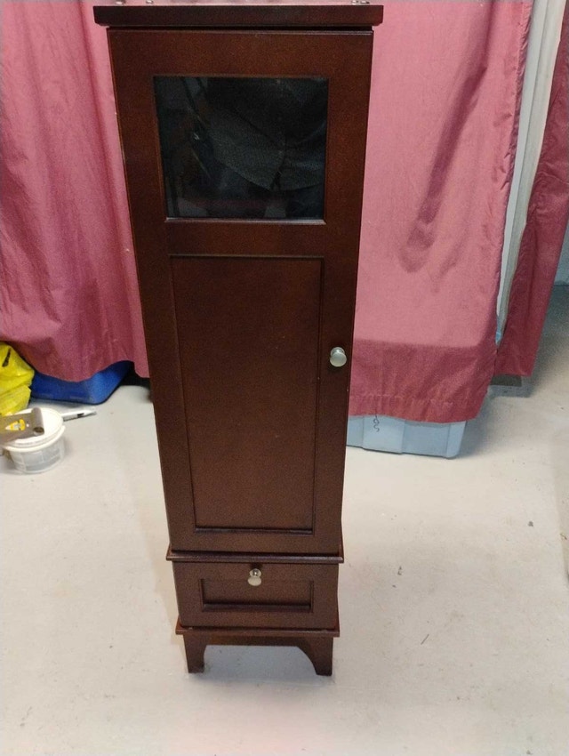 Small cabinet