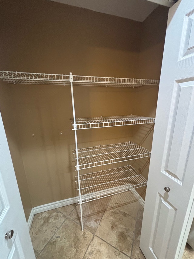 Closetmaid Wire Shelving Unit - photo 2