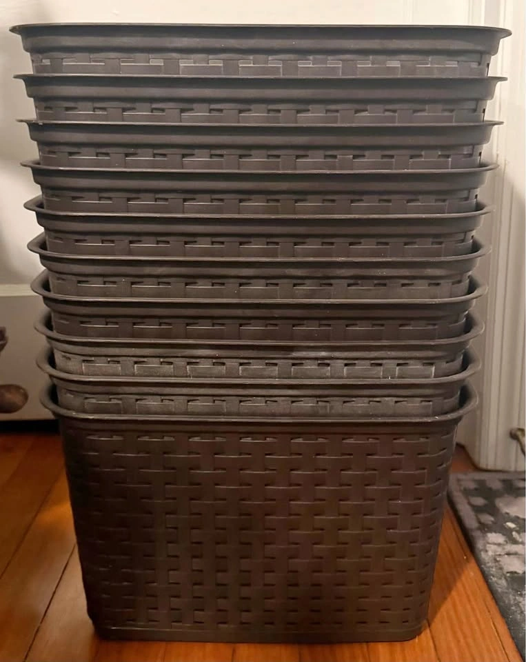 Lot of 10 Sterilite Weave Baskets