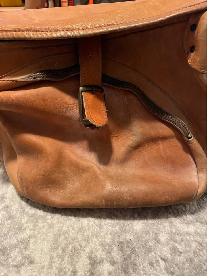 Vintage 1970’s Leather Bag - photo 2