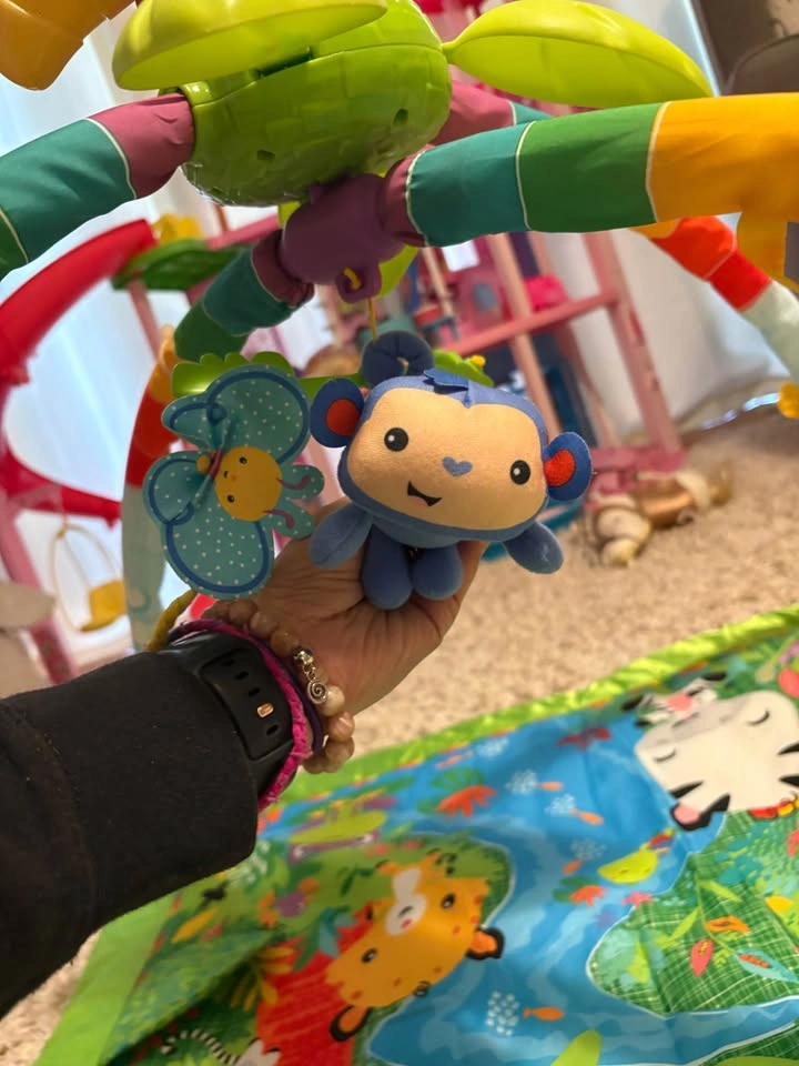 Baby play mat with animal musical mobile - like new! - photo 2