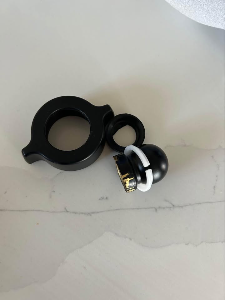 MOEN Shower Head with Magnetic Dock in Matte Black - photo 2