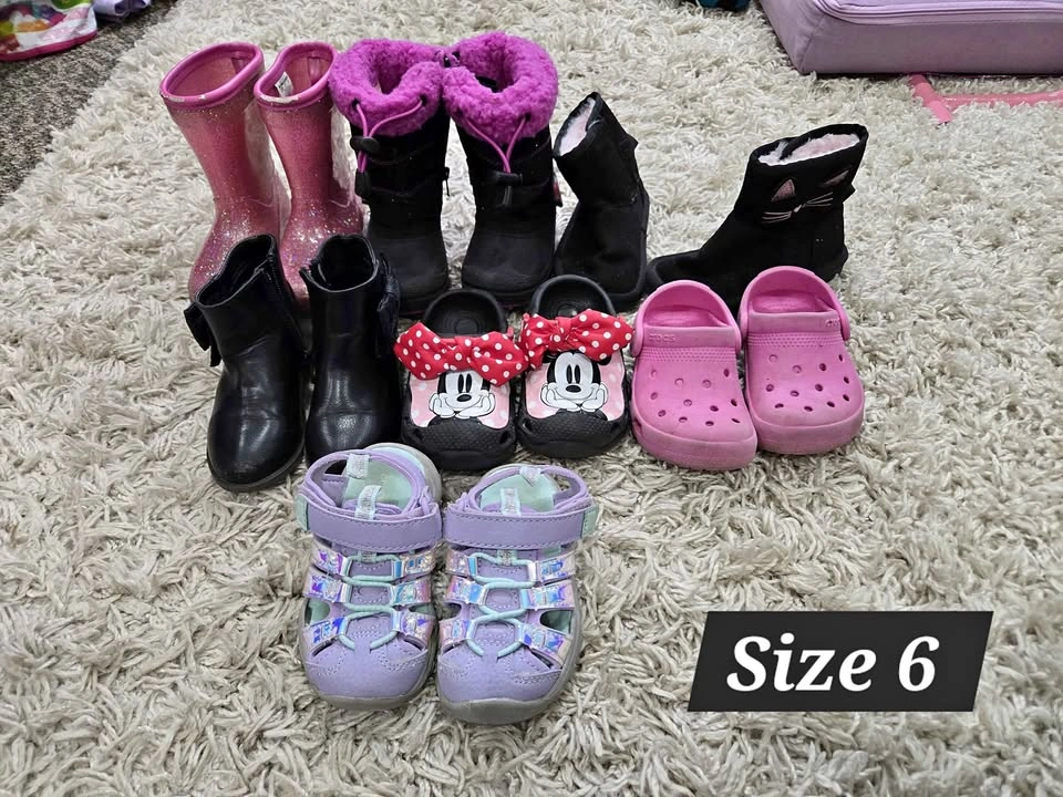 Girls shoes