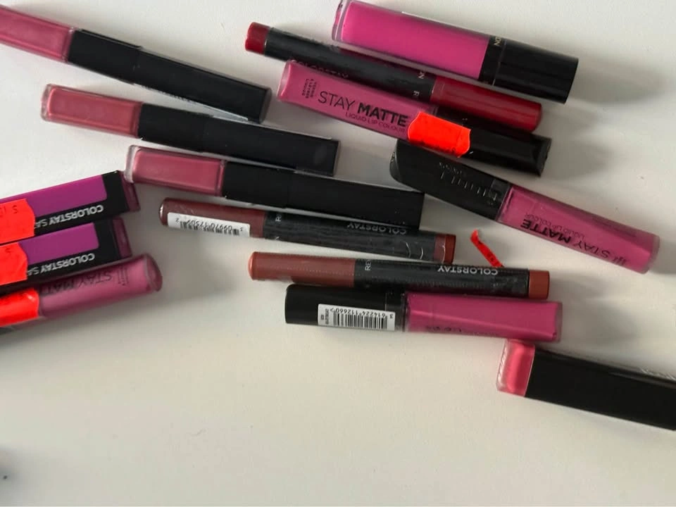 Branded Lipsticks from L’Oréal and Rimmel - photo 4