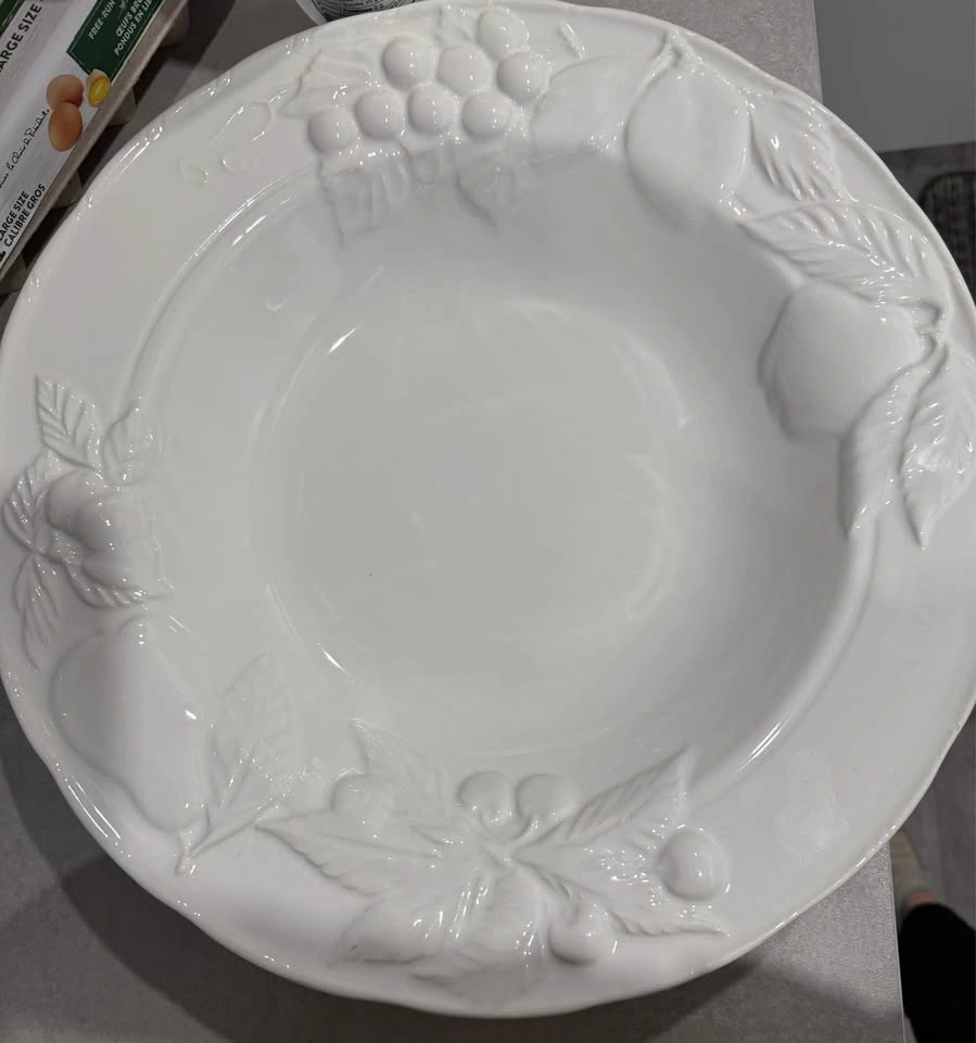 Large Made in Italy Ceramic Serving Bowl (CWC) - photo 4