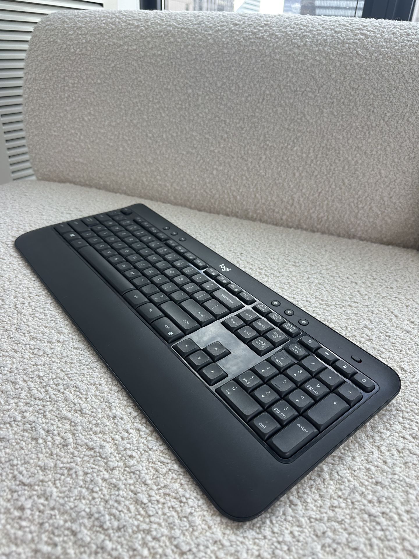 Logi Keyboard (USB dongle included) - photo 2