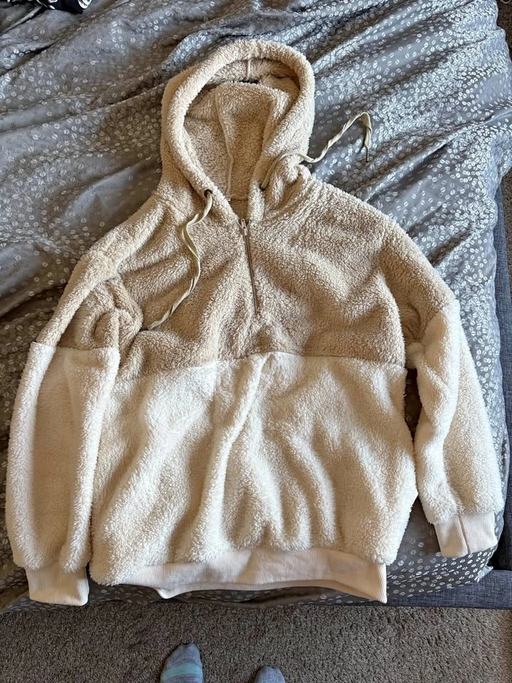 Half zip pullover with pockets