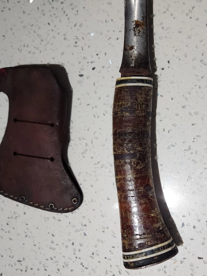 Vintage Estwing Hatchet - photo 4