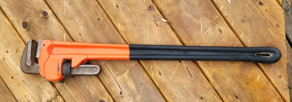 Heavy-duty straight pipe wrench (36 inch) - photo 2