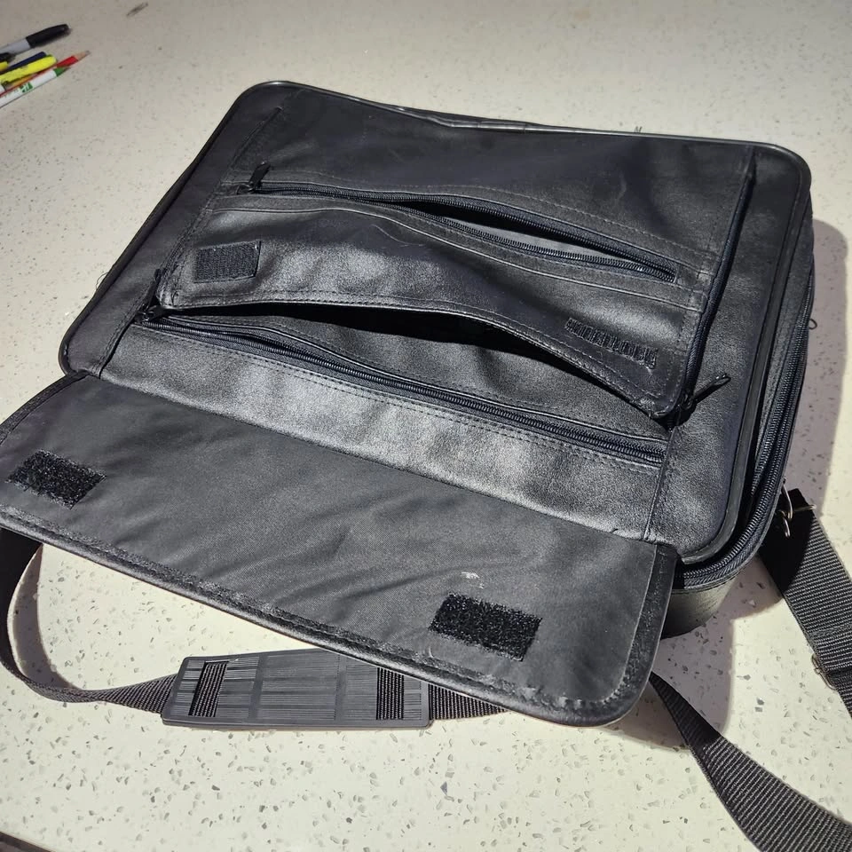Buxton Leather Briefcase - photo 2