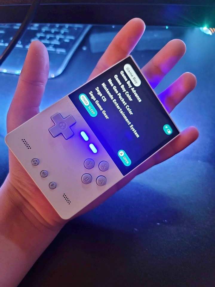 TRIMUI BRICK ULTRA POCKETABLE RETRO HANDHELD