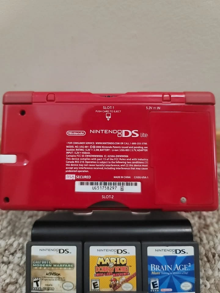 NINTENDO DS LITE MARIO EDITION BUNDLE **RARE** - photo 3