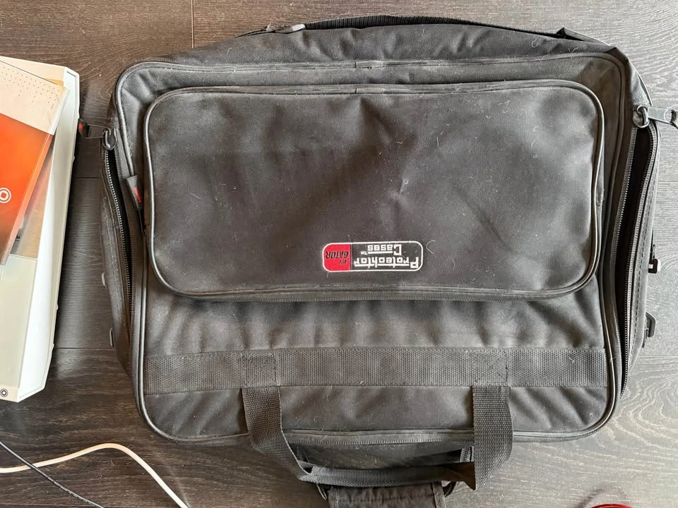 NI Maschine Studio Controller w/ Gator Case - photo 2