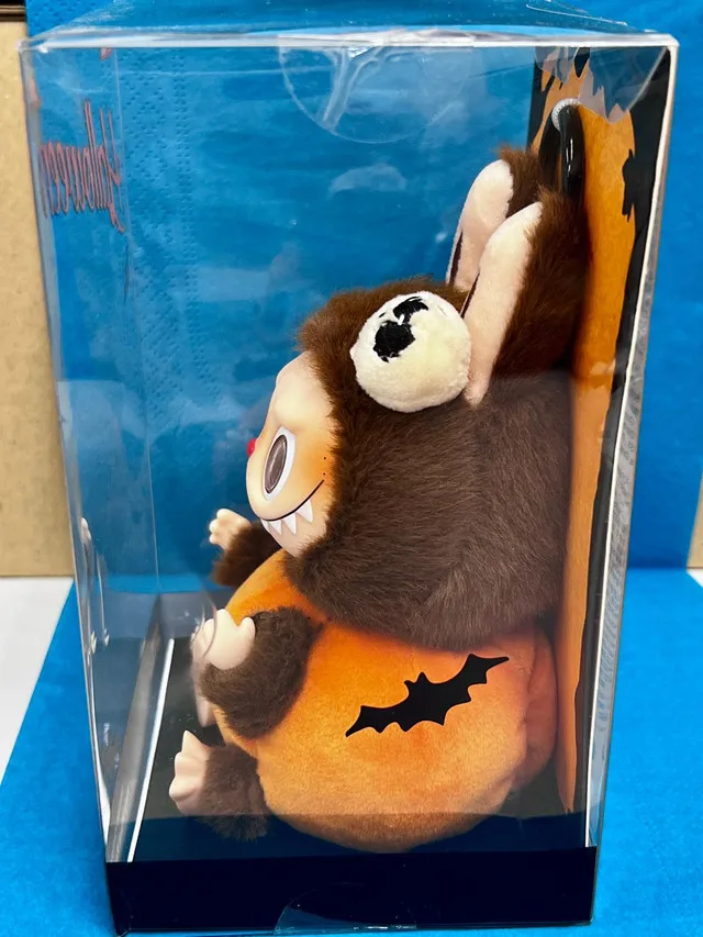 Labubu Authentic Halloween Pumpkin image indicator(3)
