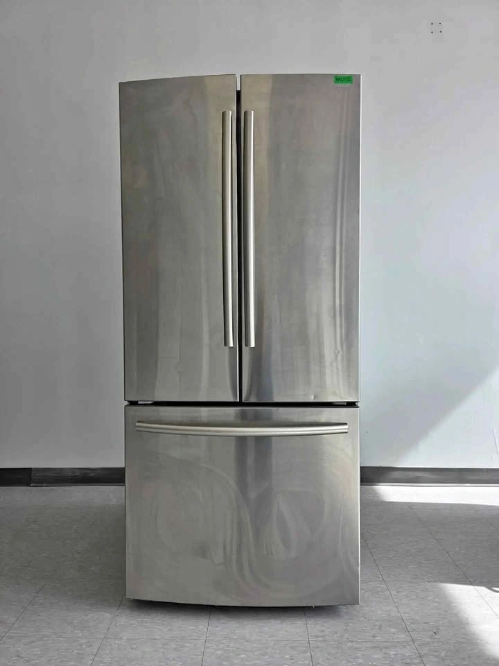 Samsung Fridge RF220NCTASR - Counter Depth - 3 Month Warranty!