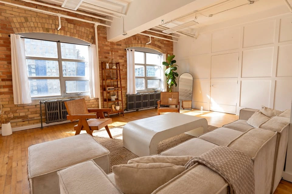 Photography Studio in Downtown Toronto