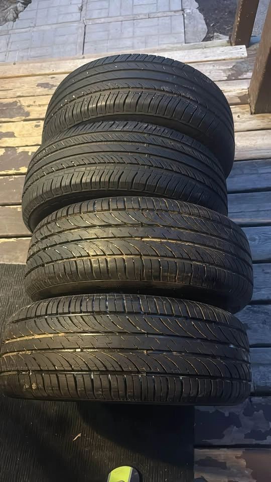 Set of 4 All Season Tires (195/60R15) - 80-90% Tread! - photo 3