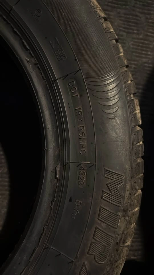 Set of 4 All Season Tires (195/60R15) - 80-90% Tread! - photo 4